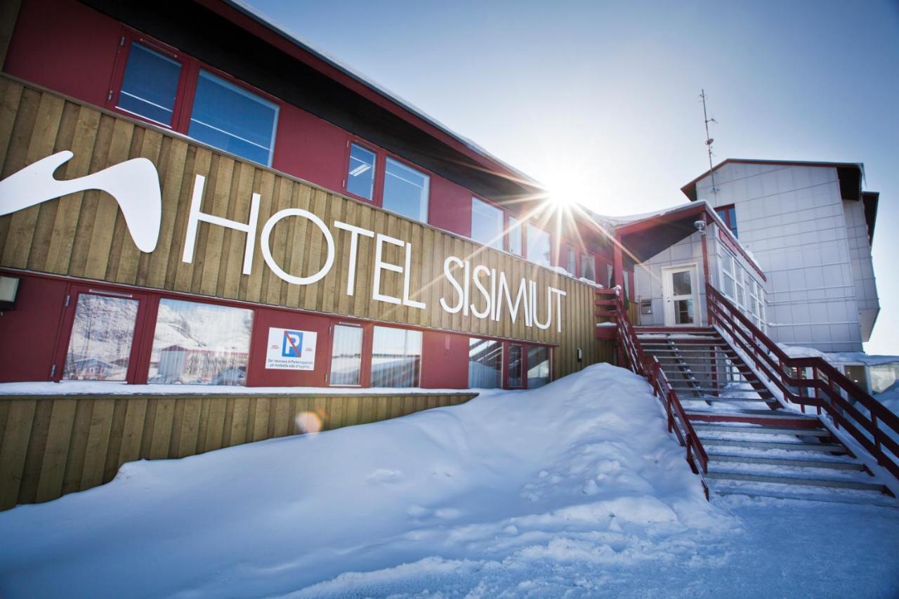 Hotel Сисимиут Екстериор снимка